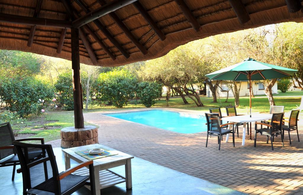 Komati River Chalets Komatipoort Exterior photo