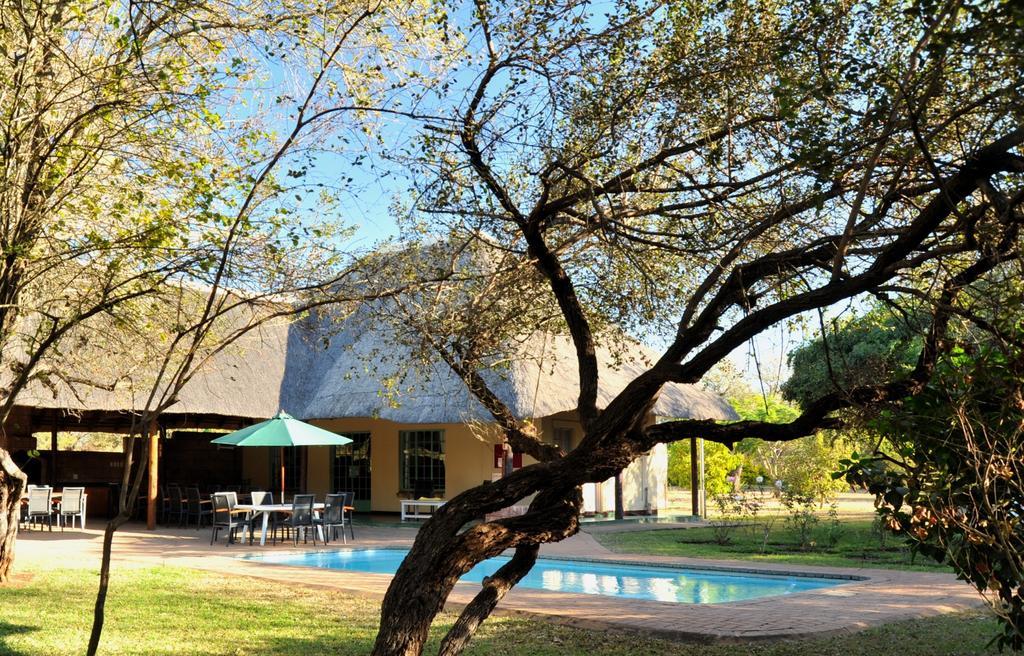 Komati River Chalets Komatipoort Exterior photo